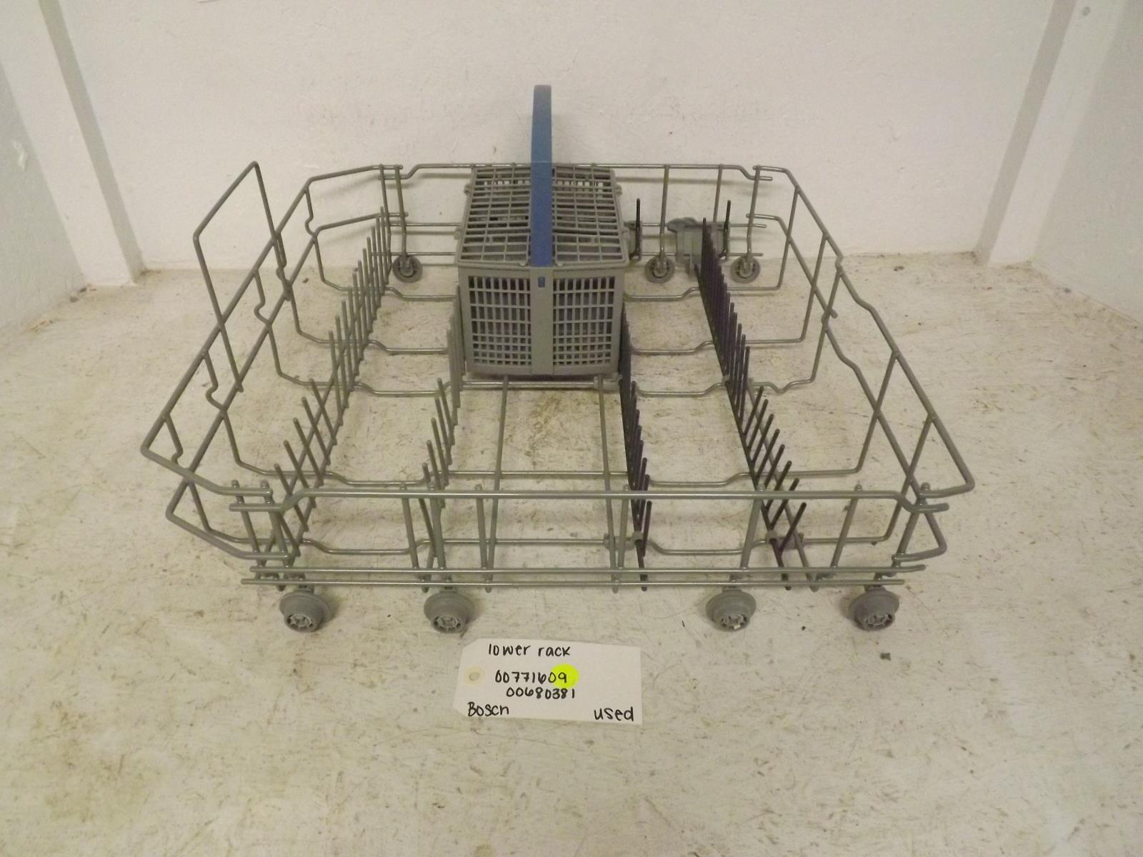 Bosch Dishwasher 00771609 00680381 Lower Rack Used Bosch Dishwasher 00771609 00680381 Lower Rack Used